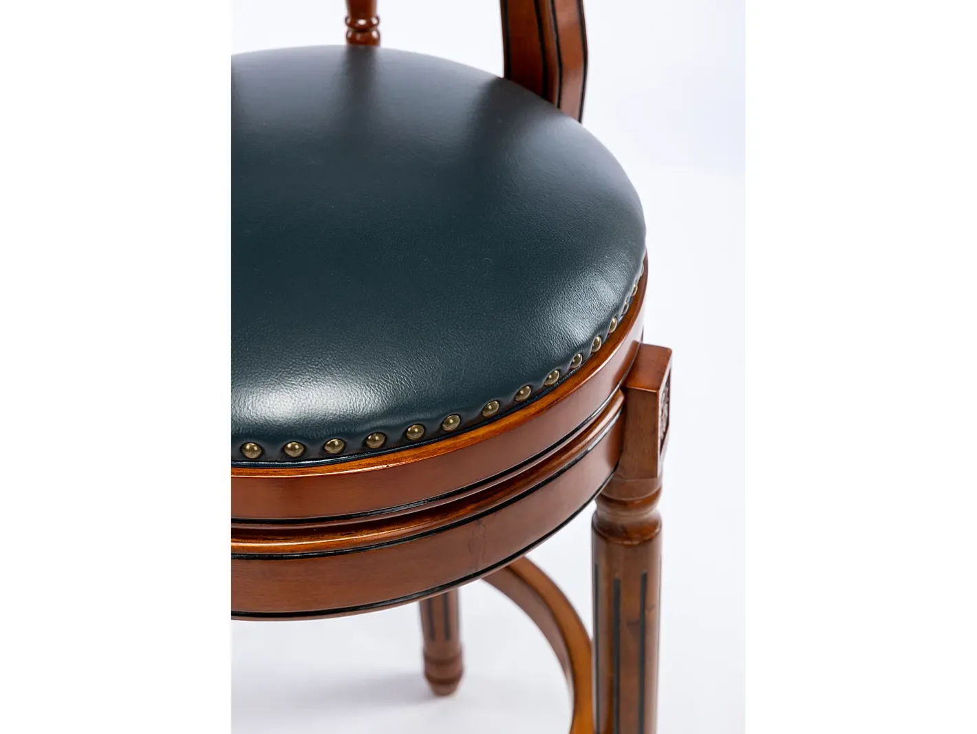 Banqueta giratória de bar - Assento em pele - Cor nogueira 54,8x54,8x66cm^Hauss Spole Outlet
