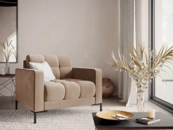 - Poltrona "Bali" em veludo - 87x92x75cm*Cosmopolitan Design Online
