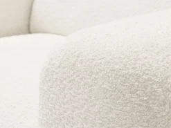 New Poltrona em tecido bouclé estilo design POGNI de Poltrona