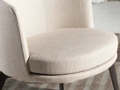 Angel Cerda Poltrona*Poltrona em tecido creme 5108 Branco