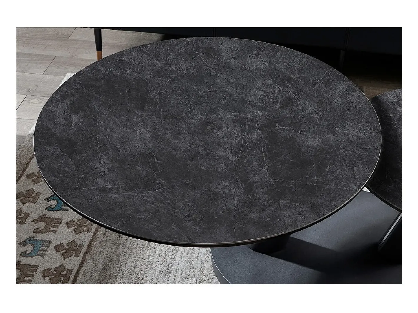 Table baixa VIRELLO – Mesa de centro redonda Ø80 cm – Pedra natural cinza escura & metal – Design contemporâneo e robusto^Meublorama Sale